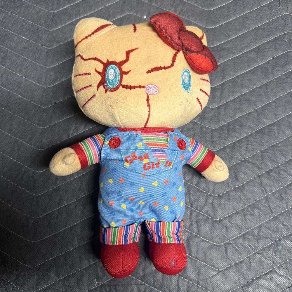 Hello Kitty Chucky Plush Universal Studios Sanrio 2023 Good Girls Horror Doll